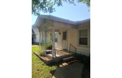 1220 W 2nd St, Coffeyville, KS 67337