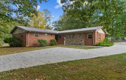 235 Cedar St, CHATSWORTH, GA 30705