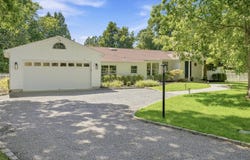 129 ONECK LN, Westhampton Beach, NY 11978