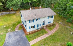 225 Taylor Rd, Stow, MA 01775