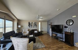 650 N Hawes Road, Mesa, AZ 85207