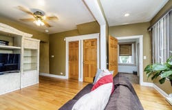 1910 Dewey Avenue, Evanston, IL 60201