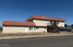 800 W Murray Avenue, Visalia, CA 93291