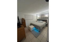 1100 NE 1st Ct, Hallandale Beach, FL 33009
