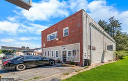 405 STEMMERS RUN RD, ESSEX, MD 21221