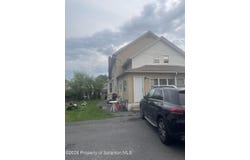 330-332 S 10th Avenue, Scranton, PA 18504