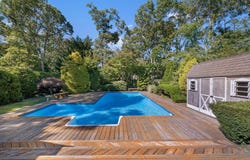 34 HOMEWOOD DR, Hampton Bays, NY 11946