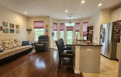 10 CREEKSIDE CT, Secaucus, NJ 07094