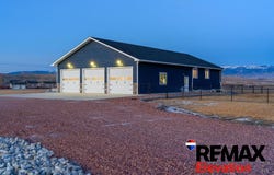 207 Eagle Dr, Greybull, WY 82426