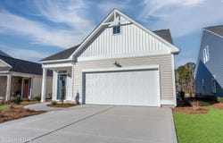 127 W Farley Road, Hampstead, NC 28443