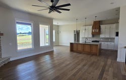 1388 E Walnut Street, Bolivar, MO 65613