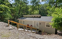 48 Lake Village Road, Eldon, MO 65026
