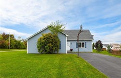 132 Grangerford Hts, West Henrietta, NY 14586