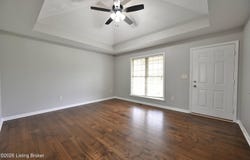11110 Sandwood Pl, Louisville, KY 40272