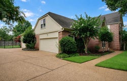 1595 COLEHERNE Cv, Collierville, TN 38017