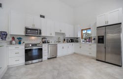 2286 NE 215th St, Miami, FL 33180
