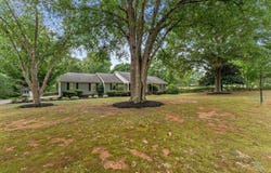 1014 E Queen Street, Pendleton, SC 29670