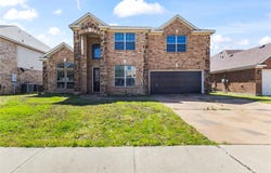 824 Peach Lane, Burleson, TX 76028