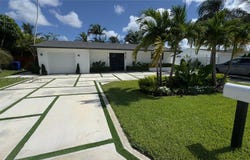 6705 Ficus Dr, Miramar, FL 33023