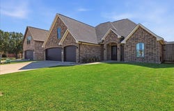 7915 Farrah St, Beaumont, TX 77707