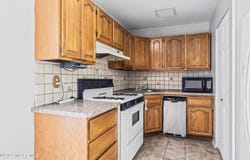 28 Murdock Place, Jackson, NJ 08527