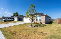 1533 Ace Avenue, Gentry, AR 72734