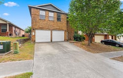 122 Plumbago Cv, Buda, TX 78610