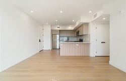 7510 Sepulveda Boulevard, Van Nuys, CA 91405