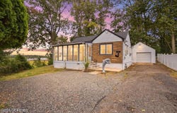 471 Beverly Drive, Keyport, NJ 07735