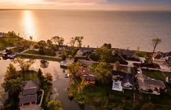 340 Lake Rd, Menasha, WI 54952
