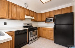 110 Patricia Place, Clifton, NJ 07012