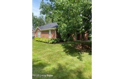 11305 Ridge Lake Dr, Louisville, KY 40272