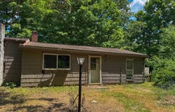 332 Batchelor St, Granby, MA 01033