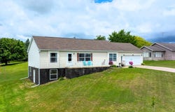 630 Lennon Lane, Gladwin, MI 48624