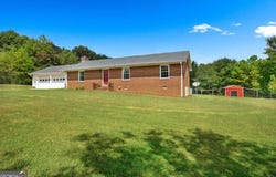 1825 Fork Creek Circle, Bowman, GA 30624