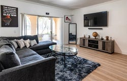 2482 Centergate Dr, Miramar, FL 33025