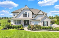 2277 Gingerfield Way, Sunbury, OH 43074