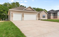 162 E Kelce Lane, Republic, MO 65738