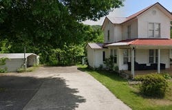 192 N Buckingham Ave, West Van Lear, KY 41268