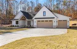 125 E Peninsula Drive, Laurens, SC 29360