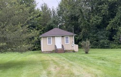 N1275 Mulberry Dr, Genoa City, WI 53128