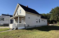 218 Main Street, Laconia, NH 03246
