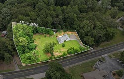 980 Falls Road, Toccoa, GA 30577