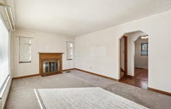 156 E Jeffrey Place, Columbus, OH 43214