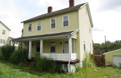 132 Pine St, Sewickley Twp, PA 15678