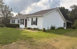 149 East Ave, Vardaman, MS 38878