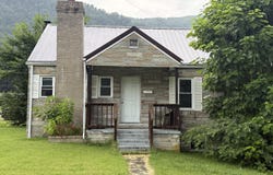 2001 E 3rd Avenue, Big Stone Gap, VA 24219
