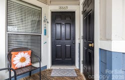 18669 Vineyard Point Lane, Cornelius, NC 28031