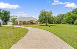 175 Winding Trail, Crawford, TX 76638