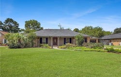 834 CROSS GATES Boulevard, Slidell, LA 70461
